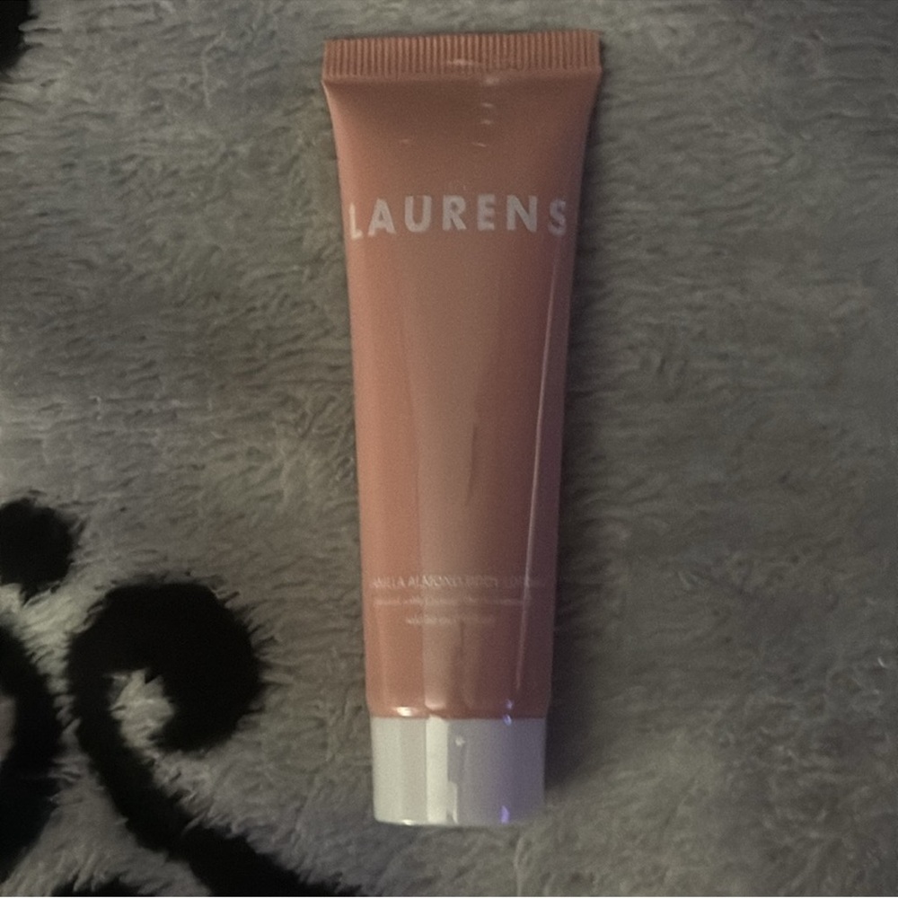 Laurens Vanilla Almond Body Lotion! New